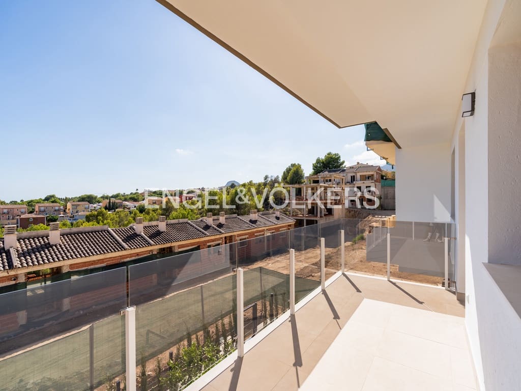 4 bedroom Villa for sale in La Nucia with pool garage - € 449,000 (Ref: 8956483)