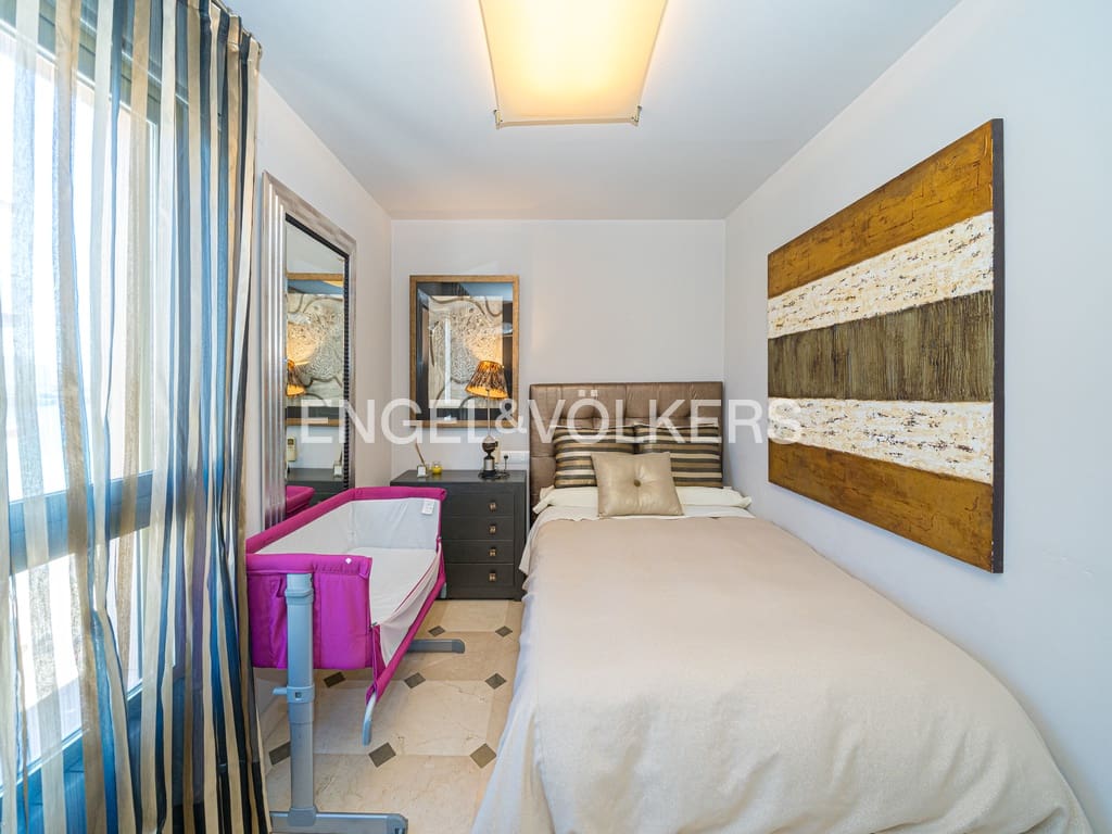 3 Zimmer Apartment zu verkaufen in Benidorm mit Pool Garage - 900.000 € (Ref: 8969066)