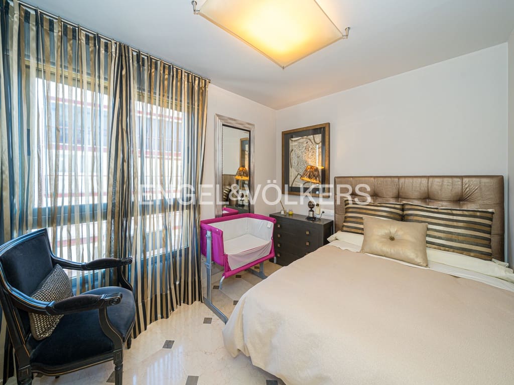 3 Zimmer Apartment zu verkaufen in Benidorm mit Pool Garage - 900.000 € (Ref: 8969066)