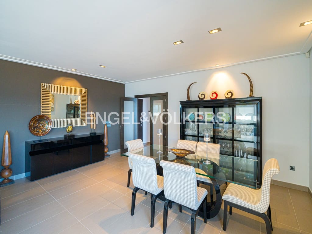 3 soveværelse Villa til salg i Benidorm med swimmingpool garage - € 2.250.000 (Ref: 8970934)