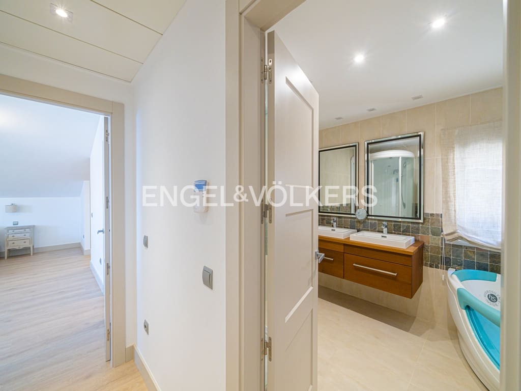 3 soveværelse Villa til salg i Benidorm med swimmingpool garage - € 2.250.000 (Ref: 8970934)