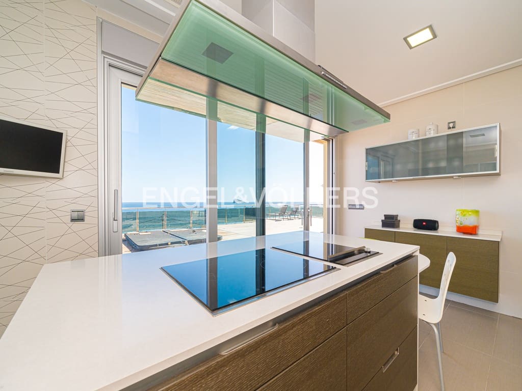 3 soveværelse Villa til salg i Benidorm med swimmingpool garage - € 2.250.000 (Ref: 8970934)