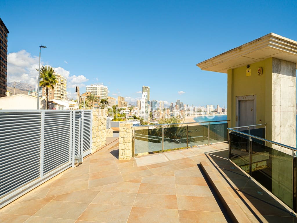 3 soveværelse Villa til salg i Benidorm med swimmingpool garage - € 2.250.000 (Ref: 8970934)