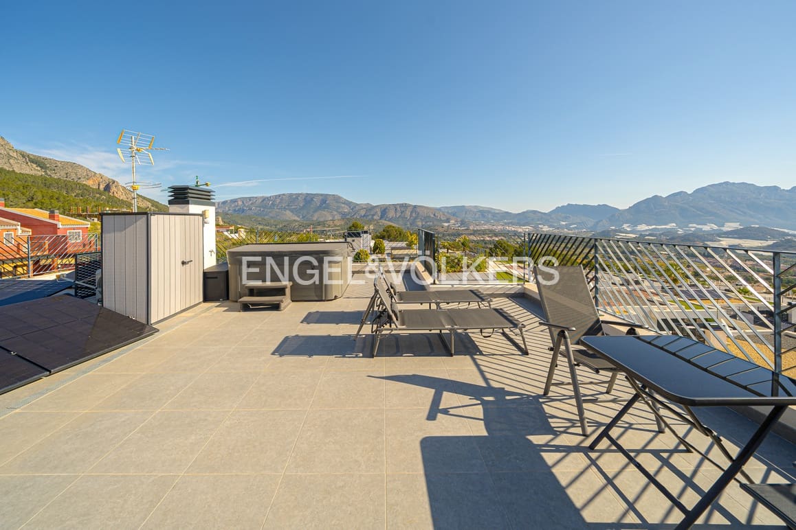 3 quarto Moradia para venda em Polop com piscina garagem - 720 000 € (Ref: 8973408)