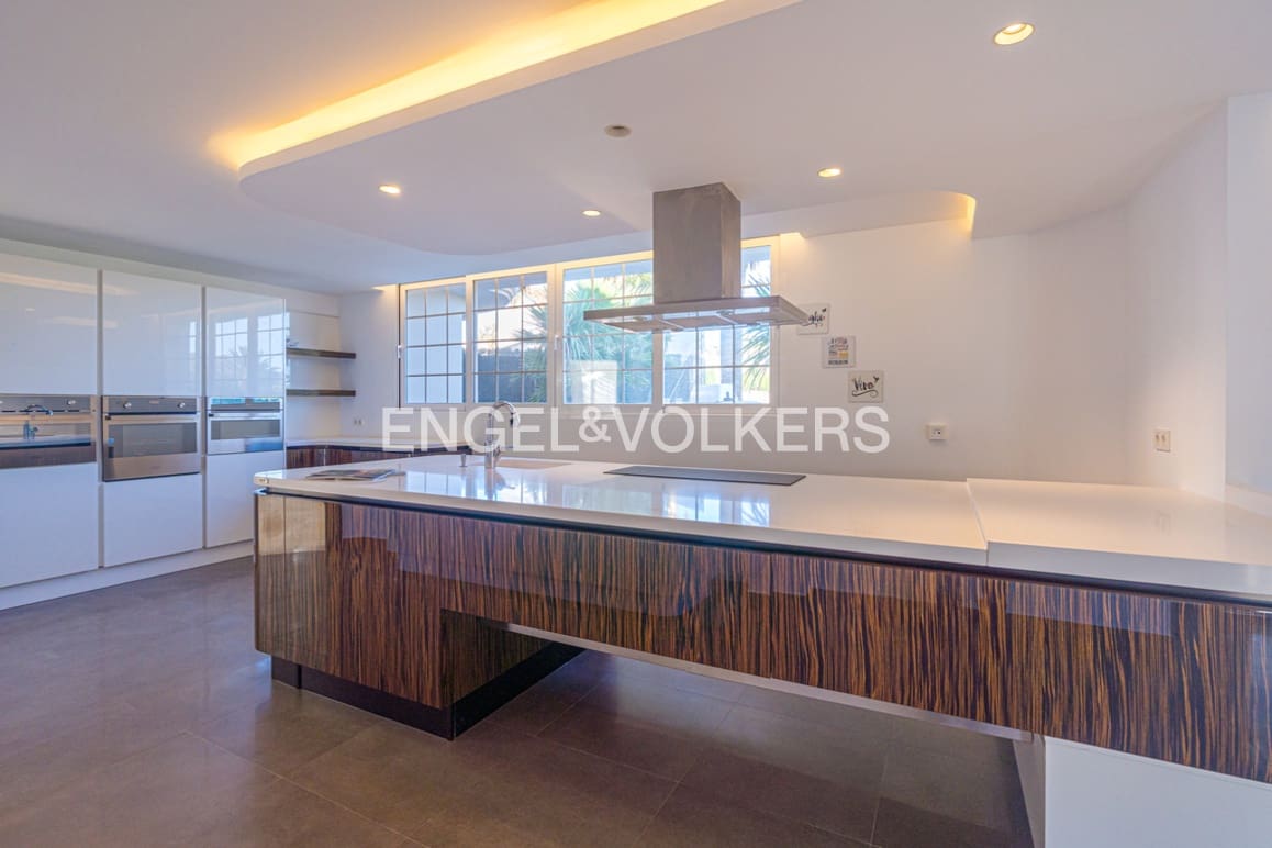 6 camera da letto Villa in vendita in Alfaz del Pi / L'Alfas del Pi con piscina garage - 1.600.000 € (Rif: 8987038)