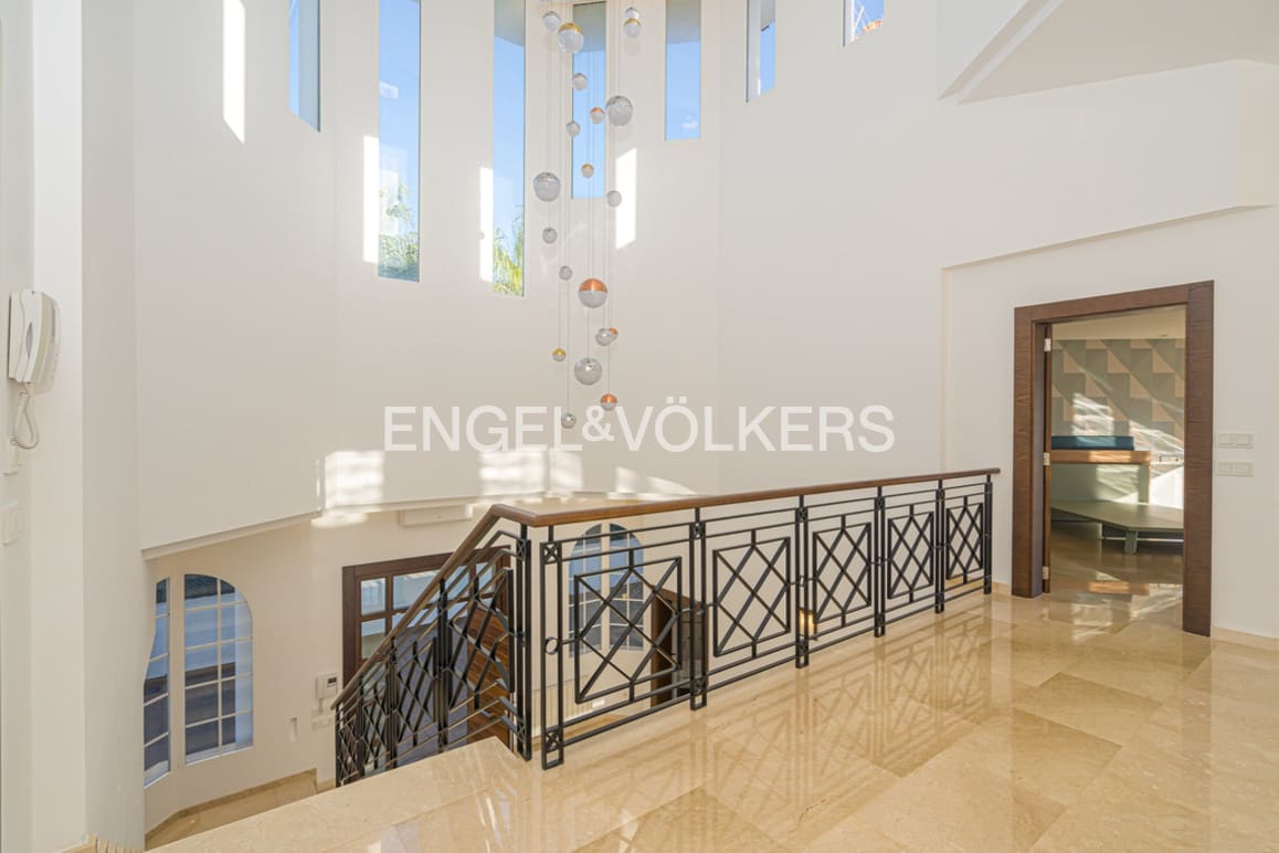 6 camera da letto Villa in vendita in Alfaz del Pi / L'Alfas del Pi con piscina garage - 1.600.000 € (Rif: 8987038)