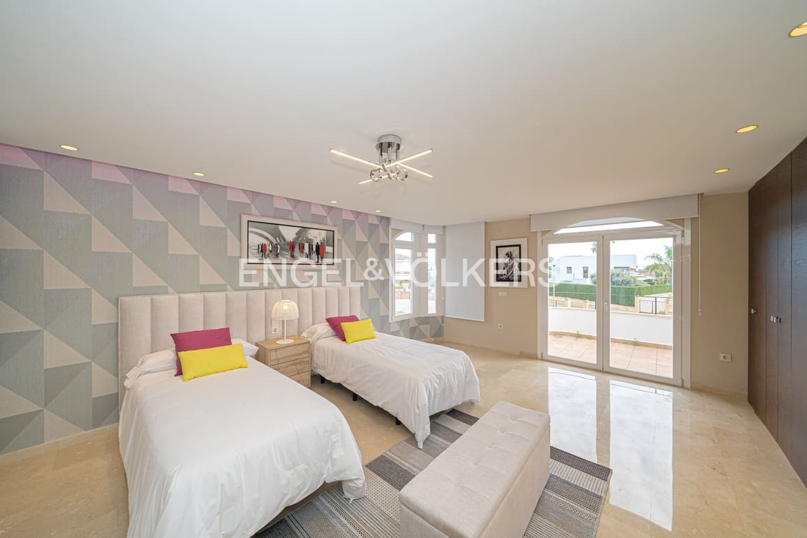 6 camera da letto Villa in vendita in Alfaz del Pi / L'Alfas del Pi con piscina garage - 1.600.000 € (Rif: 8987038)