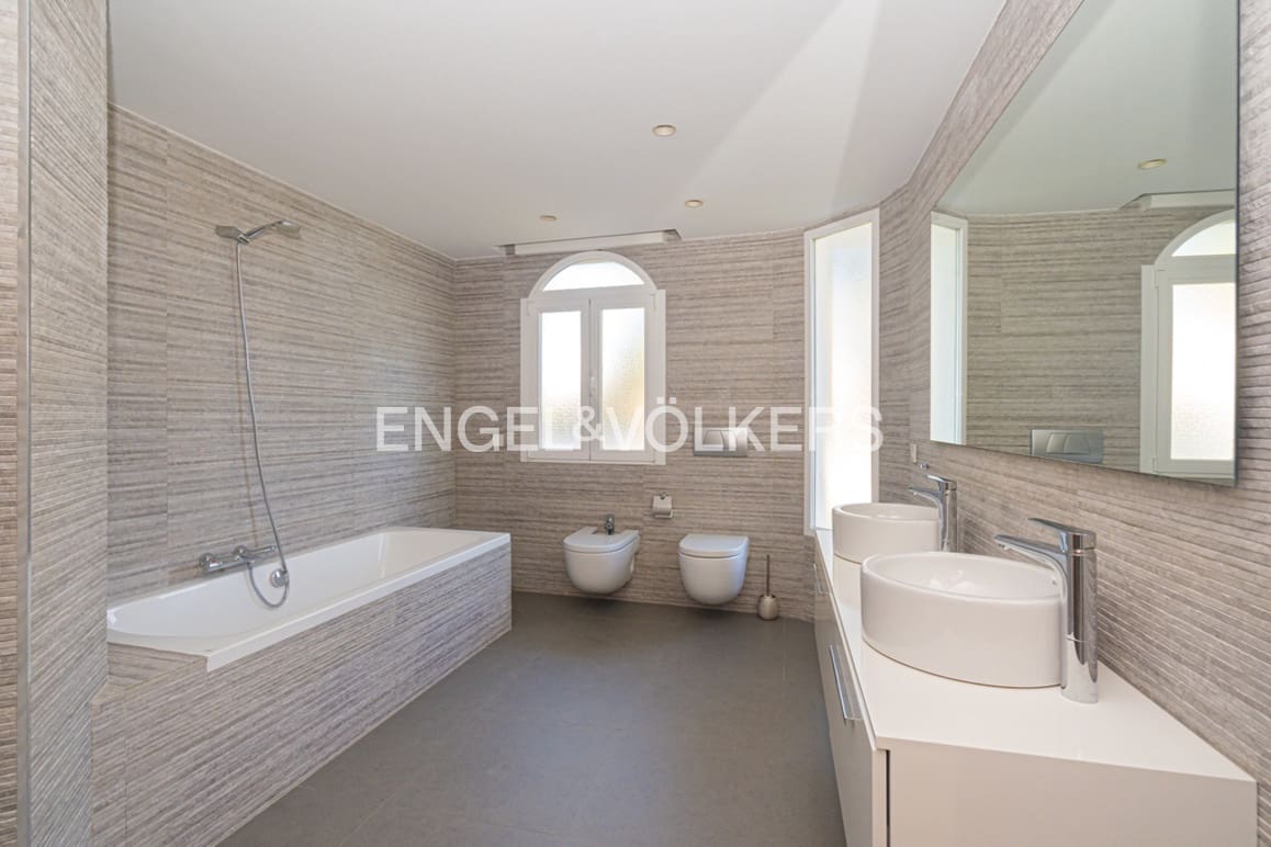 6 camera da letto Villa in vendita in Alfaz del Pi / L'Alfas del Pi con piscina garage - 1.600.000 € (Rif: 8987038)