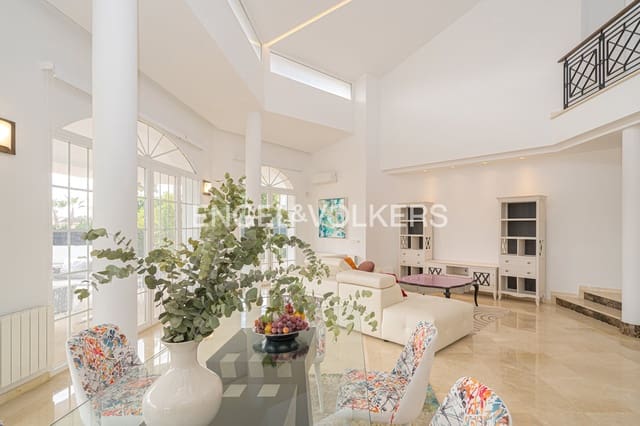 6 soveværelse Villa til salg i Pueblo - Urbanizaciones, Alfaz del Pi / L'Alfàs del Pi med swimmingpool garage - € 1.600.000 (Ref: 8987038)