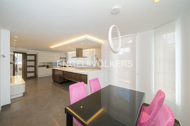 6 soveværelse Villa til salg i Pueblo - Urbanizaciones, Alfaz del Pi / L'Alfàs del Pi med swimmingpool garage - € 1.600.000 (Ref: 8987038)