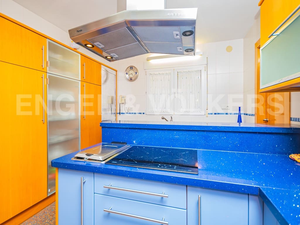 5 soveværelse Villa til salg i Benidorm med swimmingpool garage - € 800.000 (Ref: 8987265)