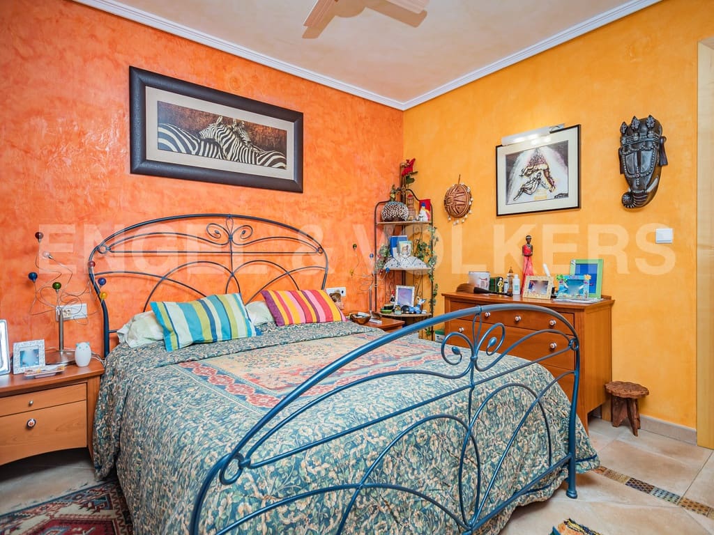 5 soveværelse Villa til salg i Benidorm med swimmingpool garage - € 800.000 (Ref: 8987265)