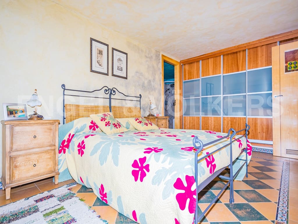 5 soveværelse Villa til salg i Benidorm med swimmingpool garage - € 800.000 (Ref: 8987265)