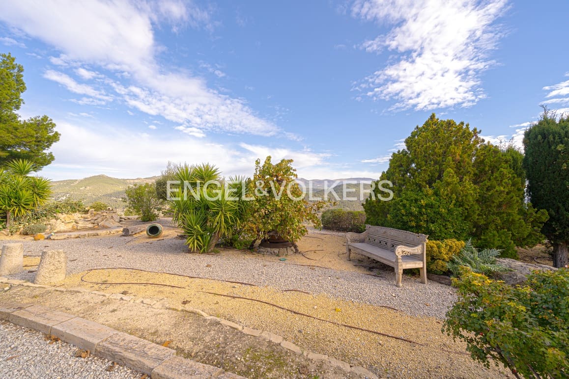 5 quarto Moradia para venda em Relleu com piscina garagem - 2 150 000 € (Ref: 8988919)