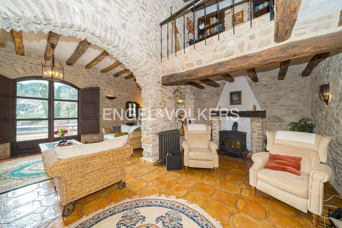 5 quarto Moradia para venda em Relleu com piscina garagem - 2 150 000 € (Ref: 8988919)