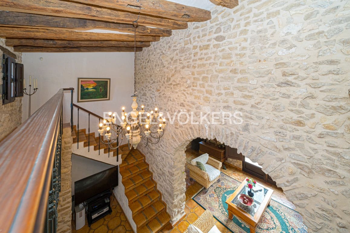 5 quarto Moradia para venda em Relleu com piscina garagem - 2 150 000 € (Ref: 8988919)