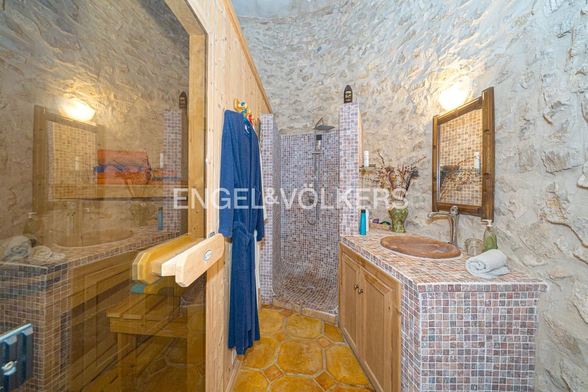 5 quarto Moradia para venda em Relleu com piscina garagem - 2 150 000 € (Ref: 8988919)