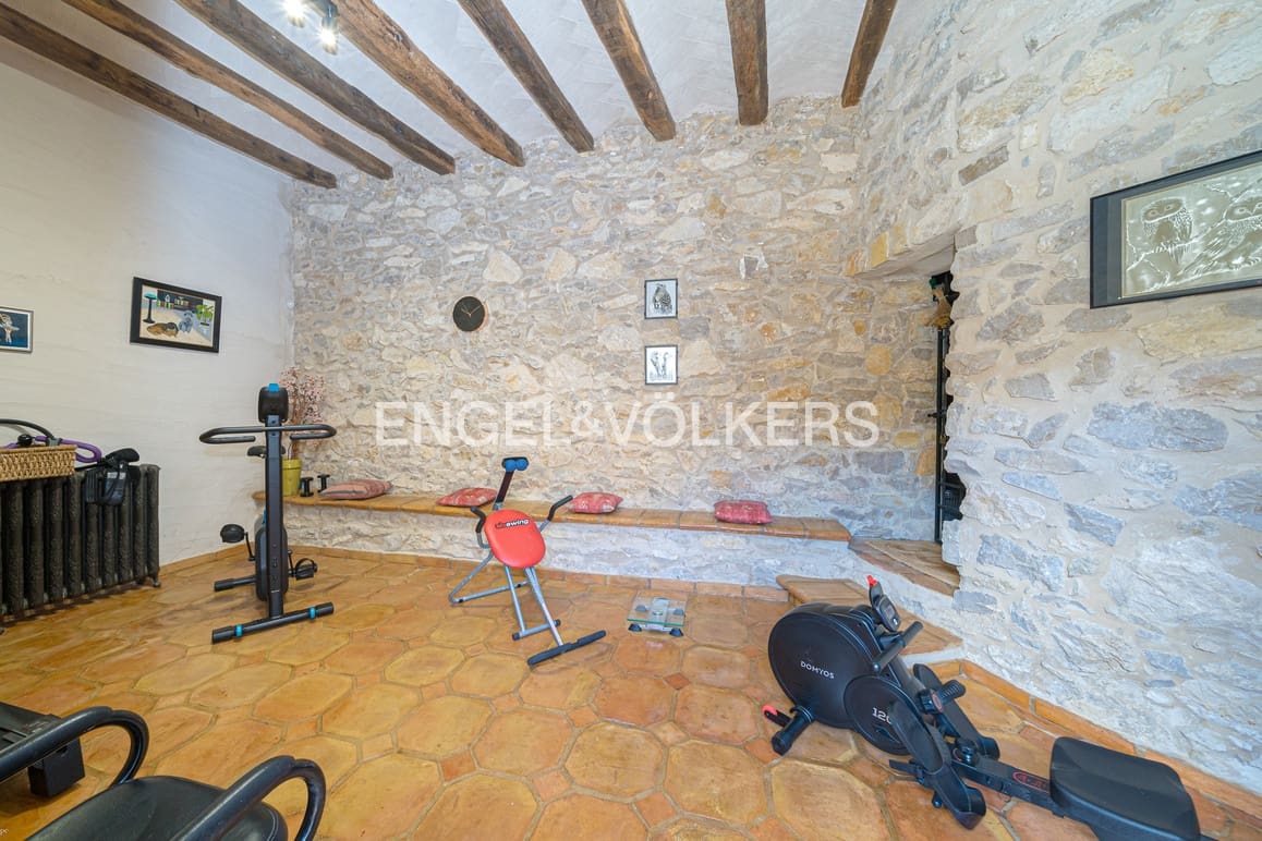 5 quarto Moradia para venda em Relleu com piscina garagem - 2 150 000 € (Ref: 8988919)