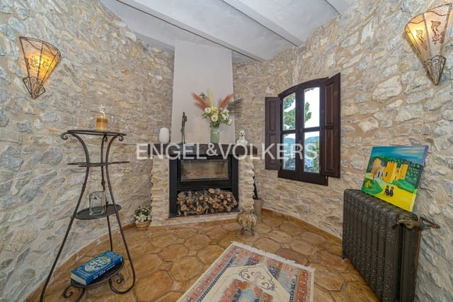 5 quarto Moradia para venda em Relleu com piscina garagem - 1 650 000 € (Ref: 8988919)