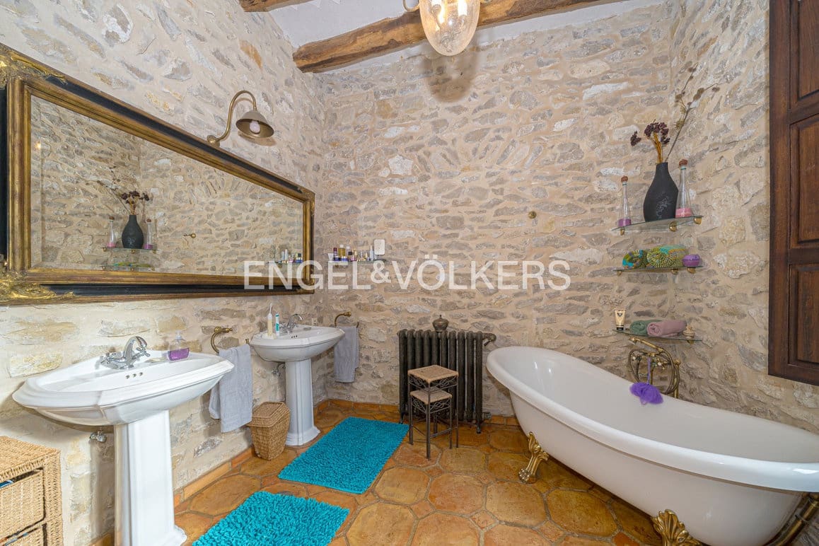 5 quarto Moradia para venda em Relleu com piscina garagem - 1 650 000 € (Ref: 8988919)