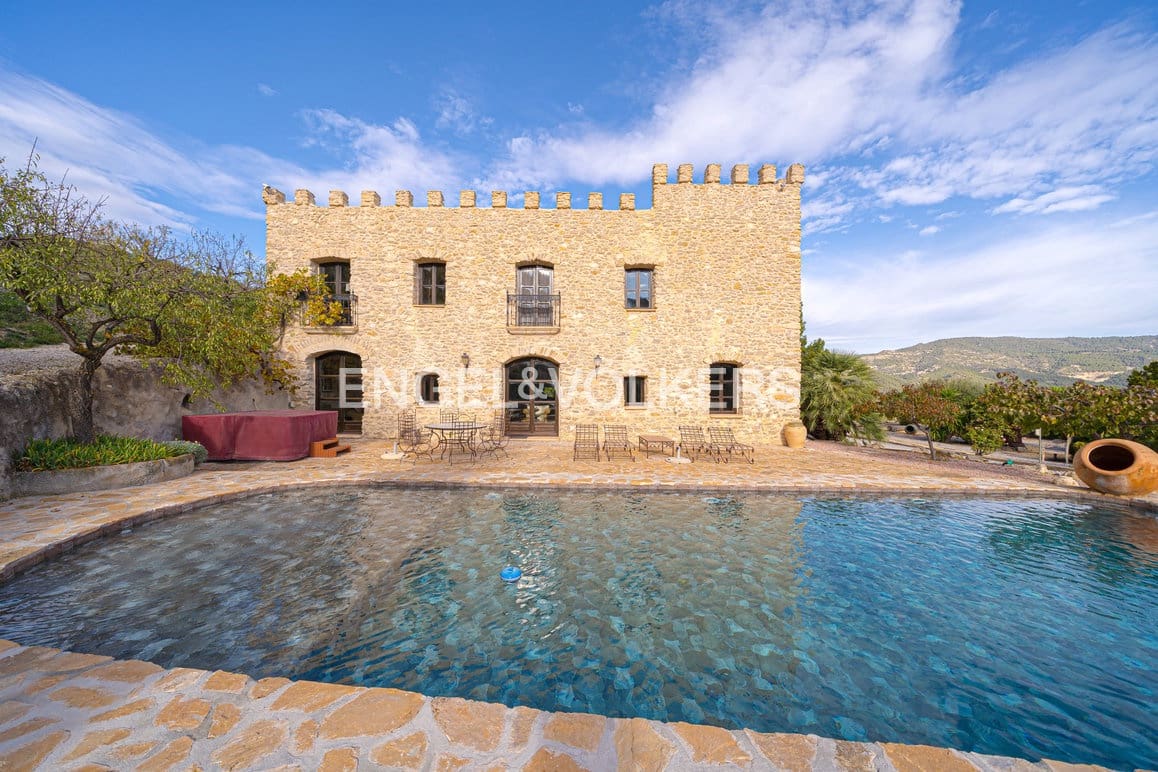 5 quarto Moradia para venda em Relleu com piscina garagem - 1 650 000 € (Ref: 8988919)