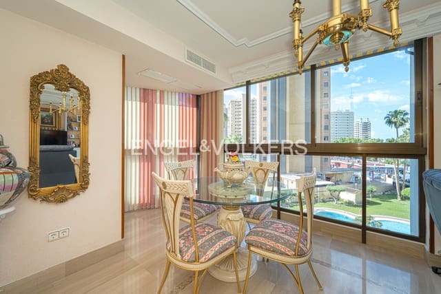 2 bedroom Apartment for sale in Benidorm with pool garage - € 370,000 (Ref: 9004067)