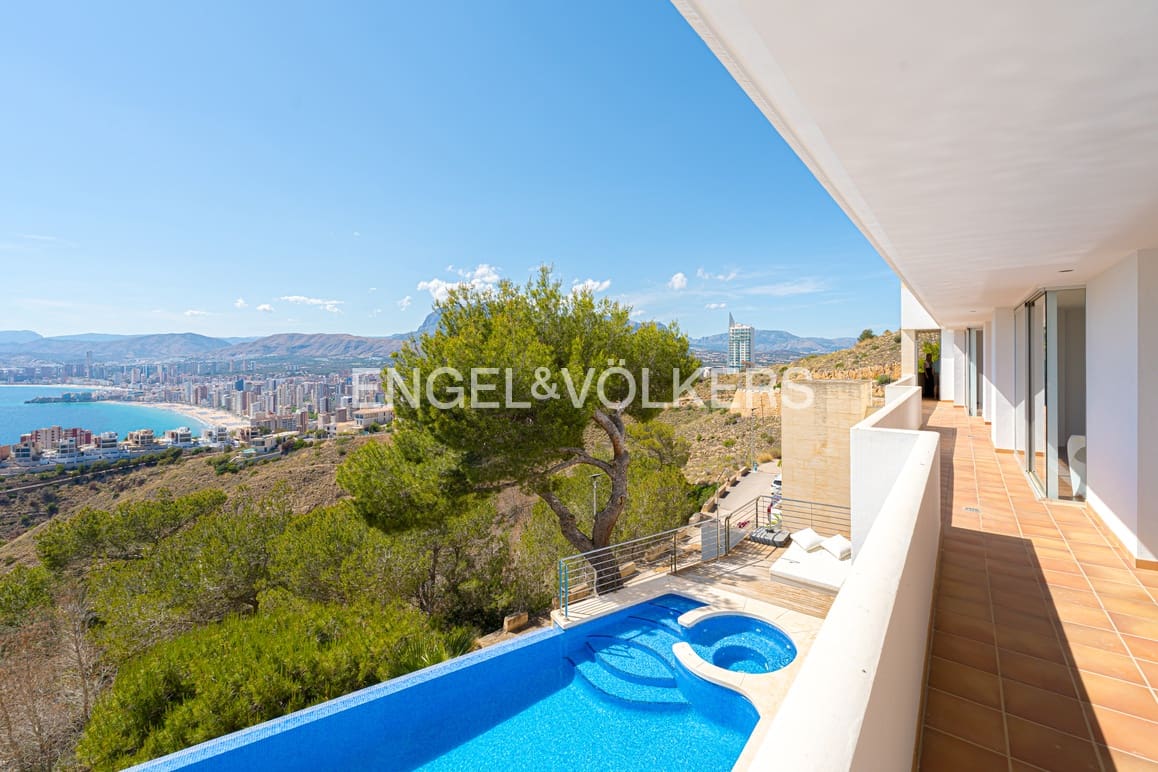 5 soveværelse Villa til salg i Benidorm med swimmingpool garage - € 1.850.000 (Ref: 9009796)