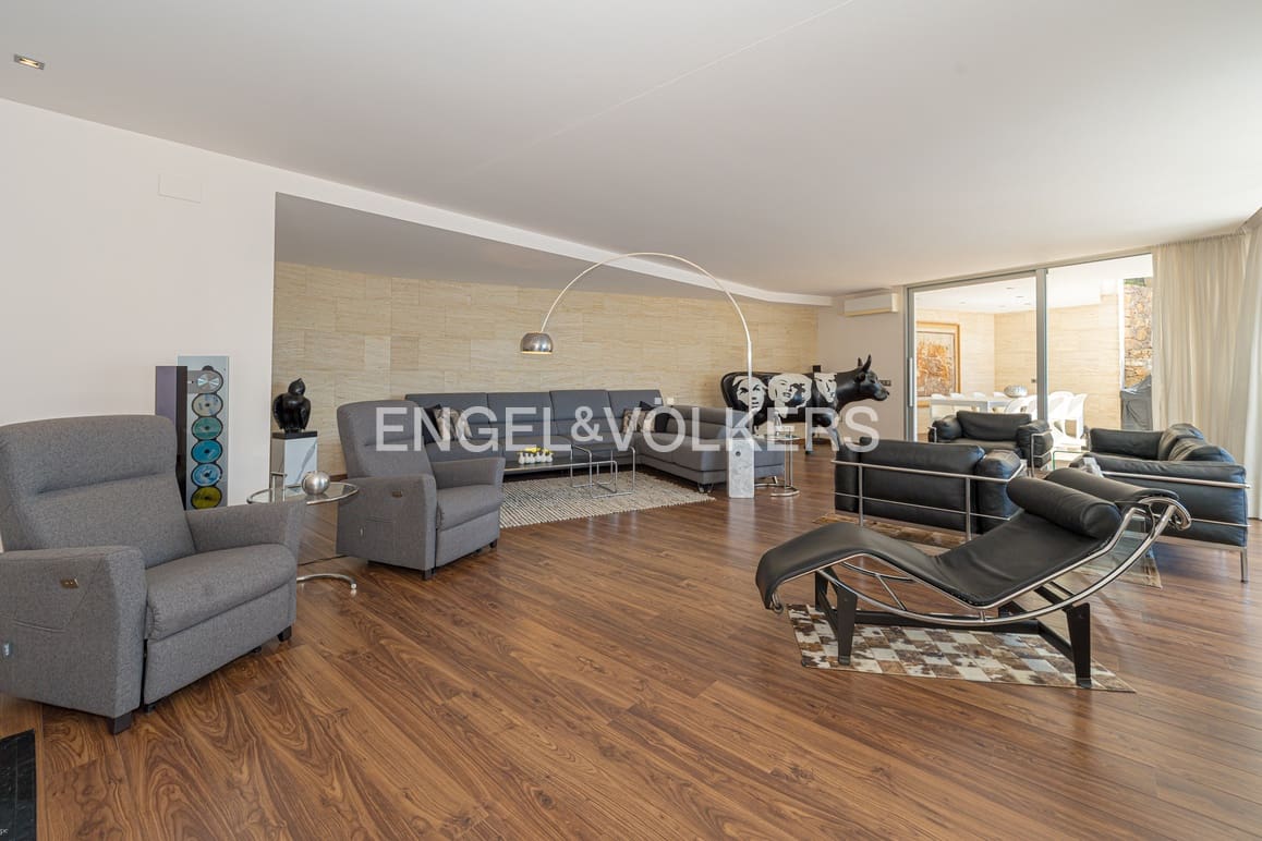 5 soveværelse Villa til salg i Benidorm med swimmingpool garage - € 1.850.000 (Ref: 9009796)