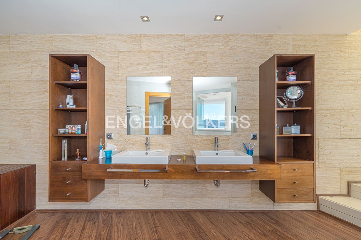 5 soveværelse Villa til salg i Benidorm med swimmingpool garage - € 1.850.000 (Ref: 9009796)