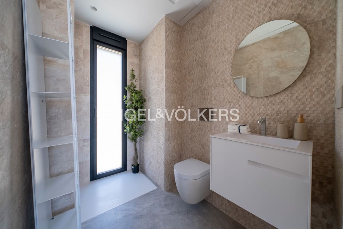 4 bedroom Villa for sale in Finestrat with pool garage - € 1,350,000 (Ref: 9021431)