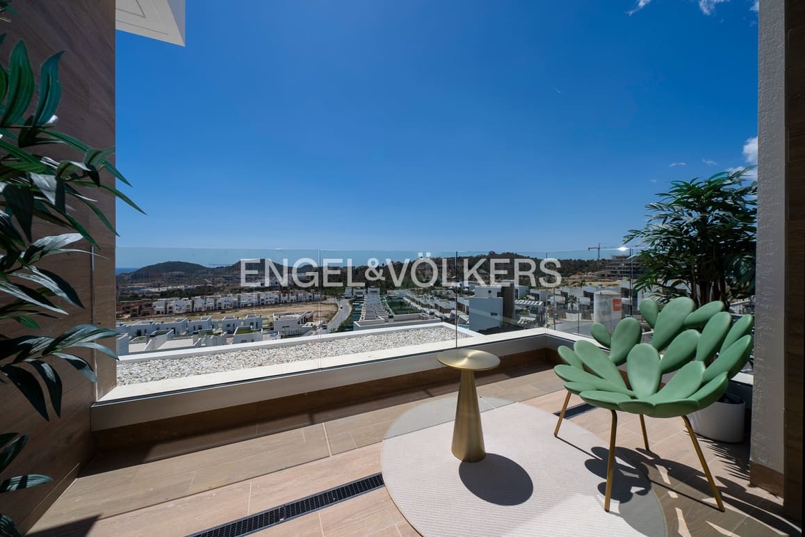 4 bedroom Villa for sale in Finestrat with pool garage - € 1,350,000 (Ref: 9021431)