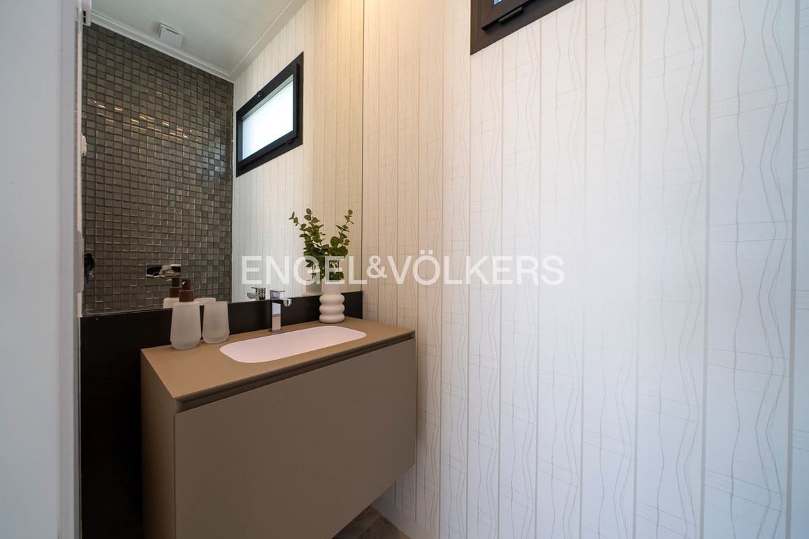 4 soveværelse Villa til salg i Finestrat med swimmingpool garage - € 1.350.000 (Ref: 9021431)