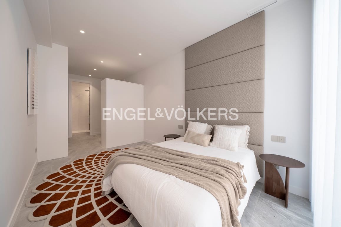 4 bedroom Villa for sale in Finestrat with pool garage - € 1,350,000 (Ref: 9044024)