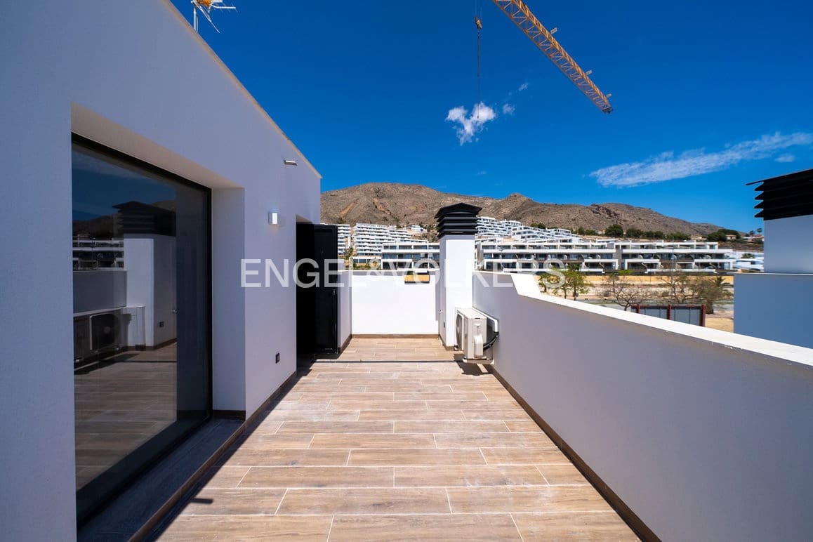 Chalet de 4 habitaciones en Finestrat en venta con piscina garaje - 1.350.000 € (Ref: 9044024)