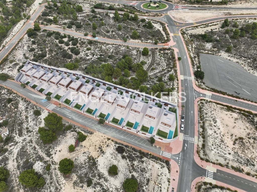 3 makuuhuone Huvila myytävänä paikassa Finestrat mukana uima-altaan 
autotalli - 495 000 € (Ref: 9046362)