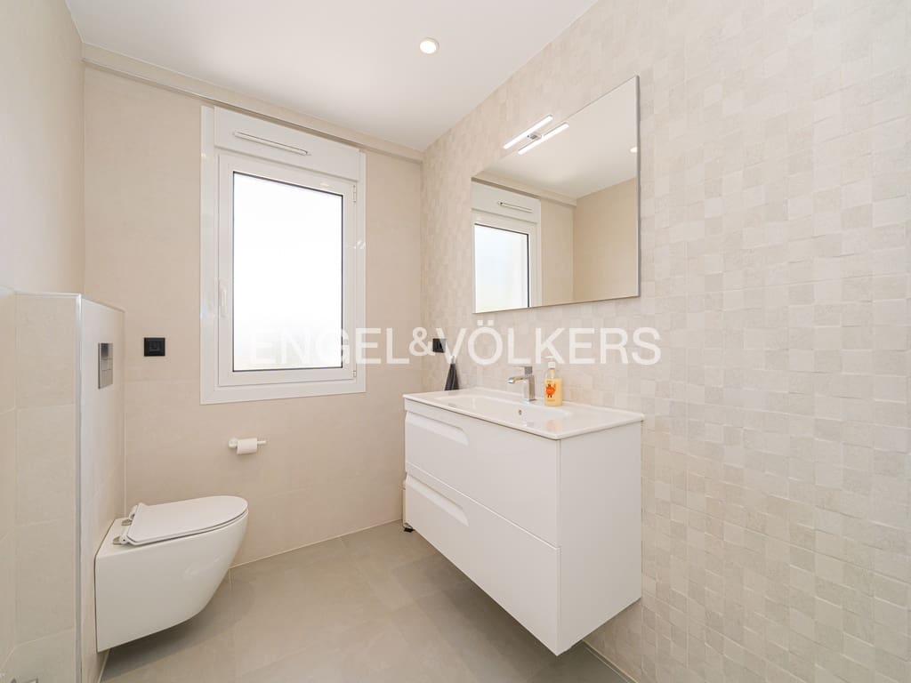 4 makuuhuone Huvila myytävänä paikassa Alfaz del Pi / L'Alfas del Pi mukana uima-altaan 
autotalli - 1 195 000 € (Ref: 9050144)