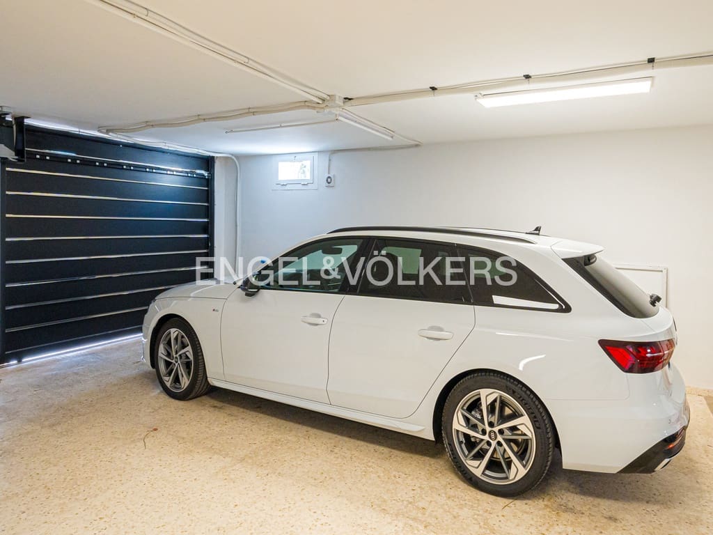 4 makuuhuone Huvila myytävänä paikassa Alfaz del Pi / L'Alfas del Pi mukana uima-altaan 
autotalli - 1 195 000 € (Ref: 9050144)