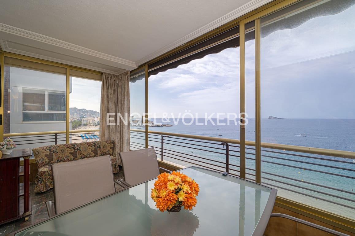 2 slaapkamer Appartement te huur in Benidorm met zwembad garage - € 1.500 (Ref: 9051787)