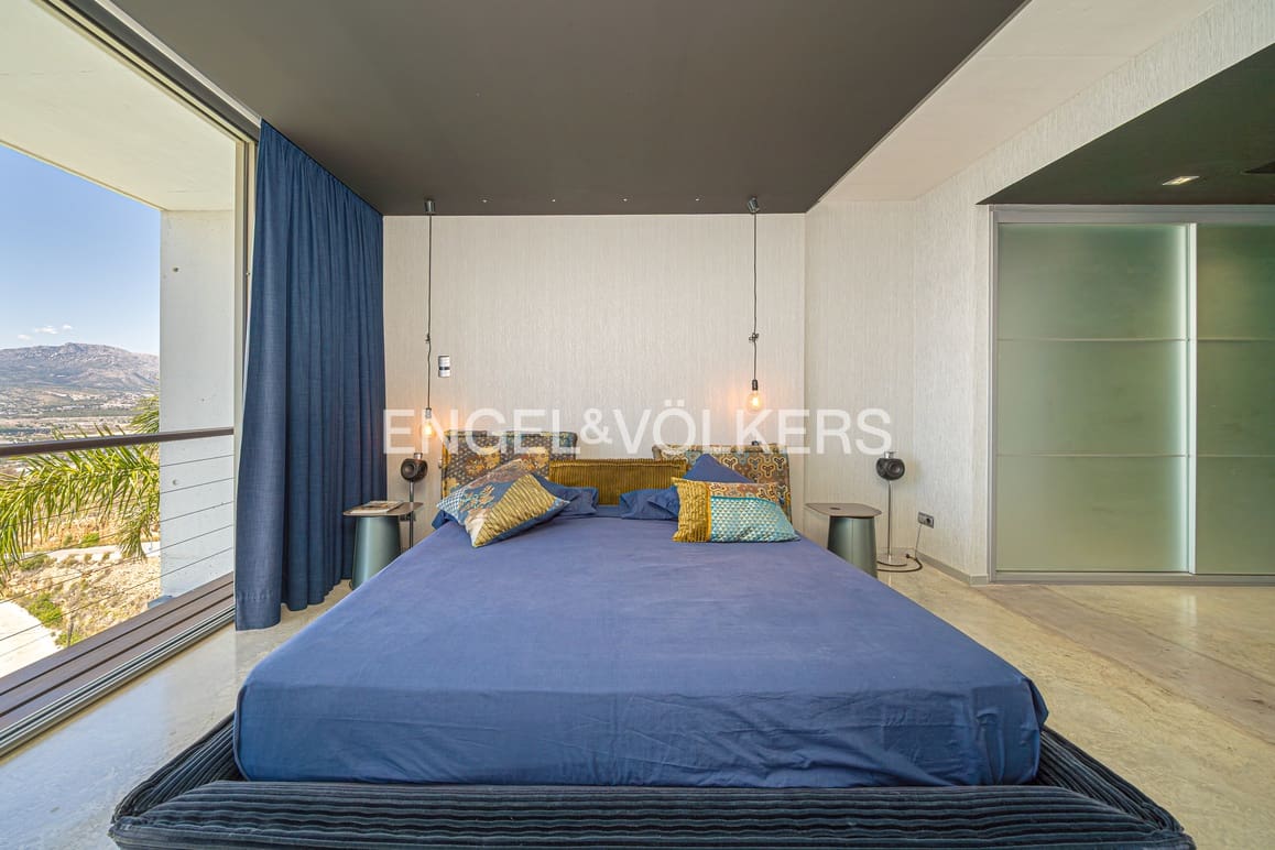 4 soveværelse Villa til salg i Benidorm med swimmingpool garage - € 4.000.000 (Ref: 9057010)