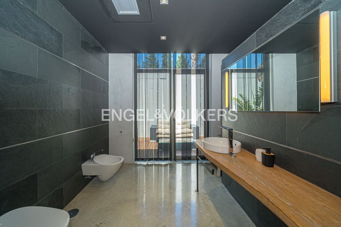 4 soveværelse Villa til salg i Benidorm med swimmingpool garage - € 4.000.000 (Ref: 9057010)