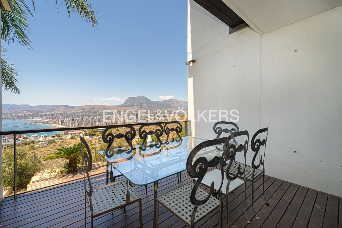 4 soveværelse Villa til salg i Benidorm med swimmingpool garage - € 4.000.000 (Ref: 9057010)