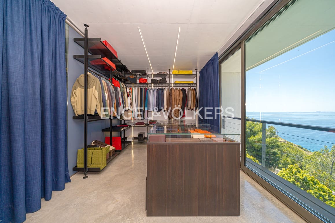 4 soveværelse Villa til salg i Benidorm med swimmingpool garage - € 4.000.000 (Ref: 9057010)