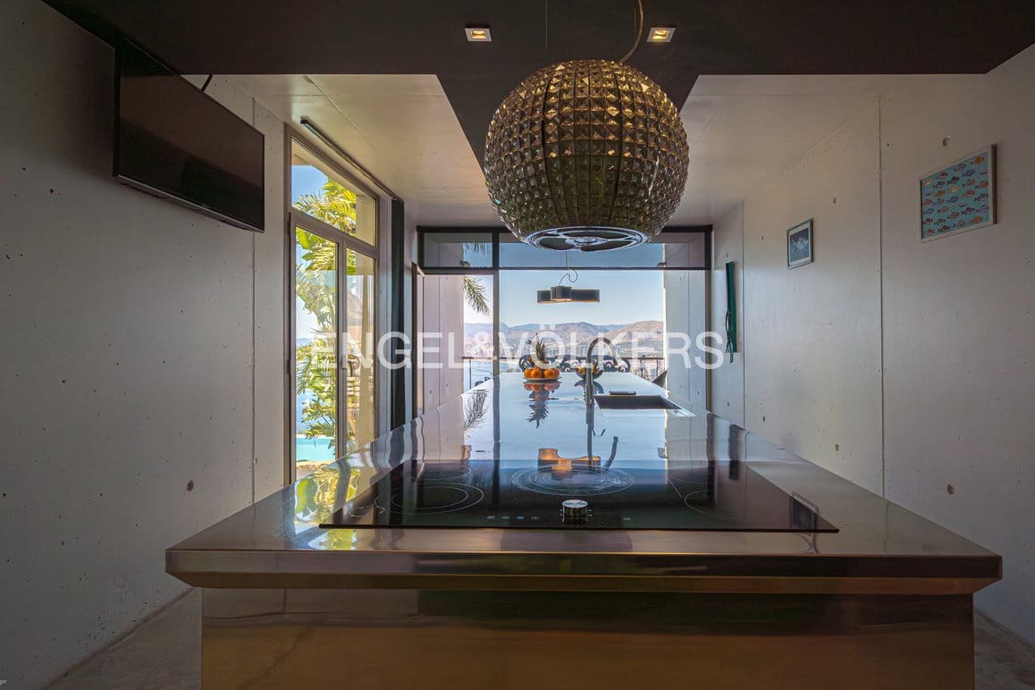 4 Zimmer Villa zu verkaufen in Benidorm mit Pool Garage - 4.000.000 € (Ref: 9057010)