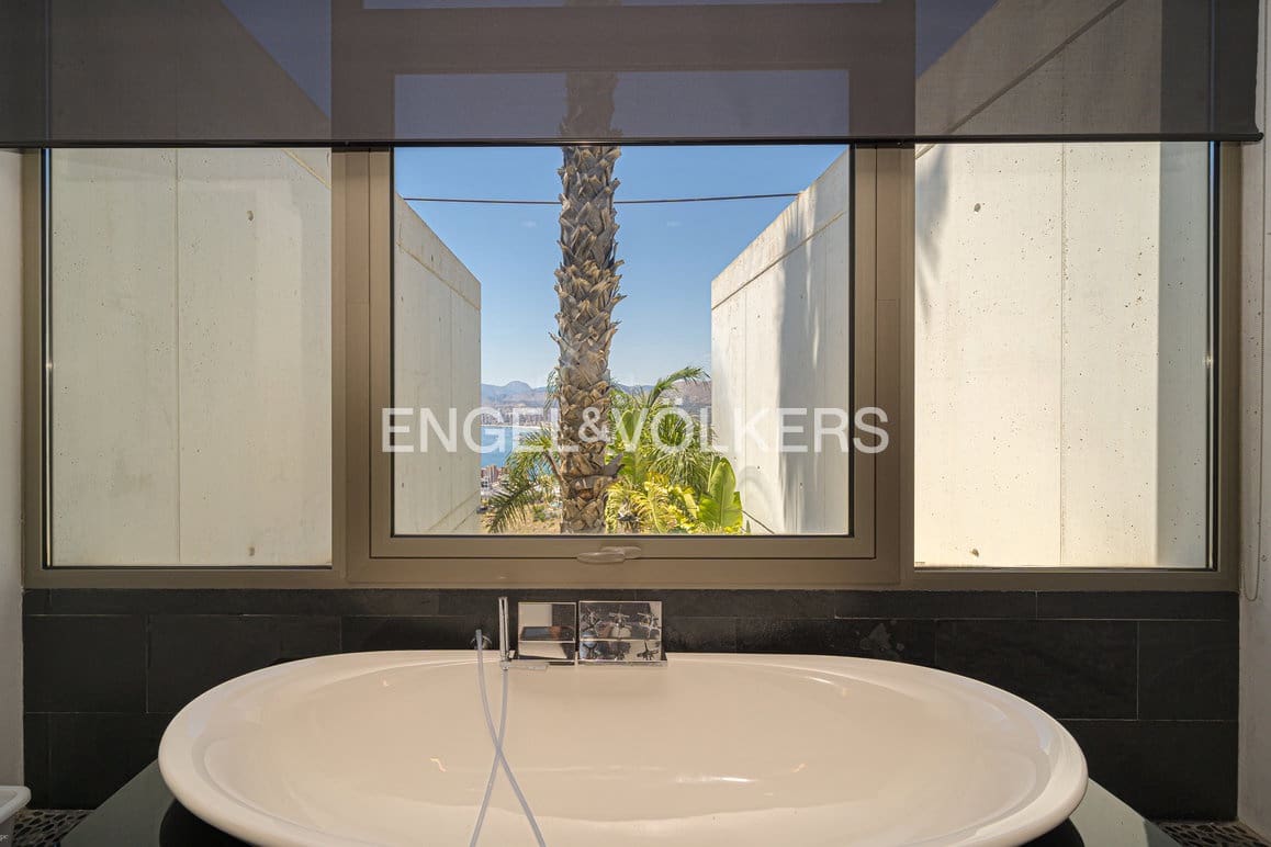 4 Zimmer Villa zu verkaufen in Benidorm mit Pool Garage - 4.000.000 € (Ref: 9057010)