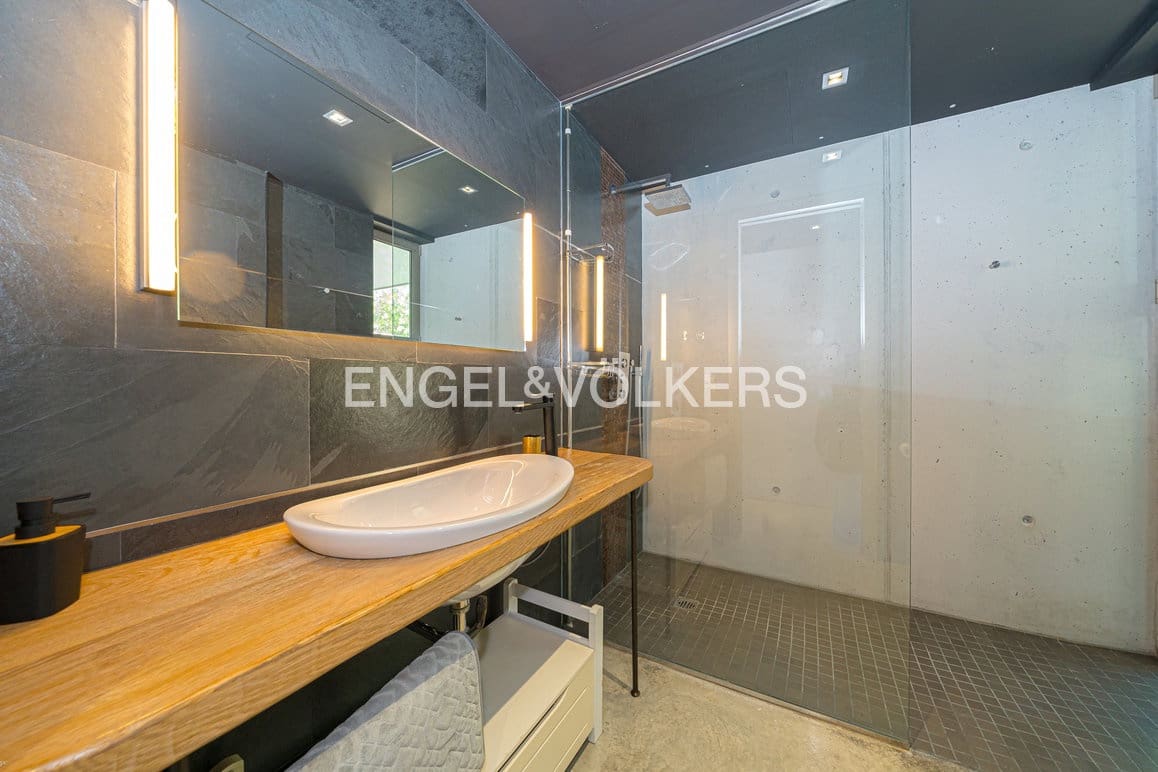4 Zimmer Villa zu verkaufen in Benidorm mit Pool Garage - 4.000.000 € (Ref: 9057010)