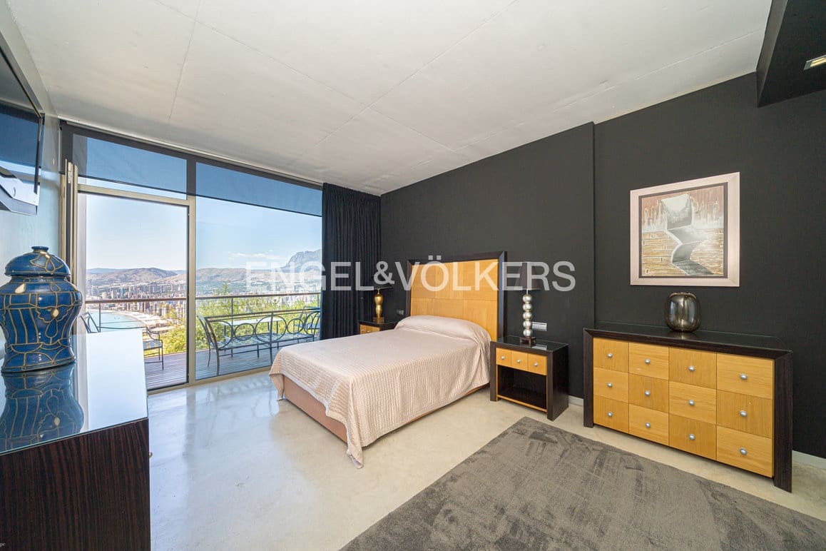 4 Zimmer Villa zu verkaufen in Benidorm mit Pool Garage - 4.000.000 € (Ref: 9057010)