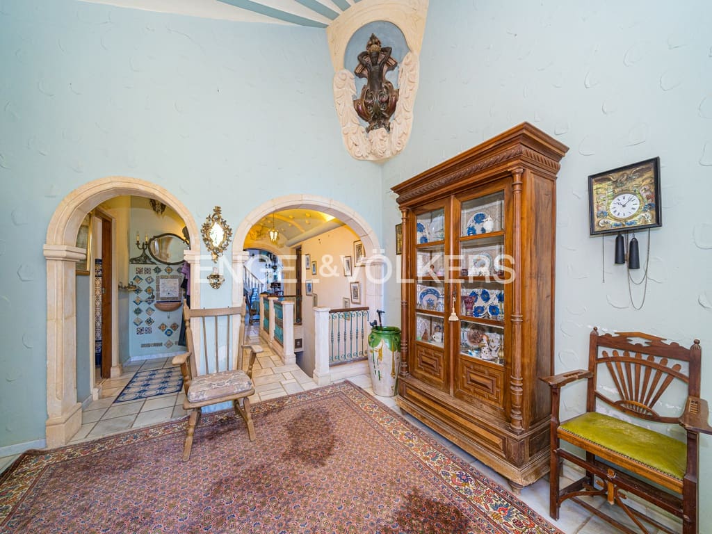 5 bedroom Villa for sale in Finestrat with pool garage - € 1,290,000 (Ref: 9064534)