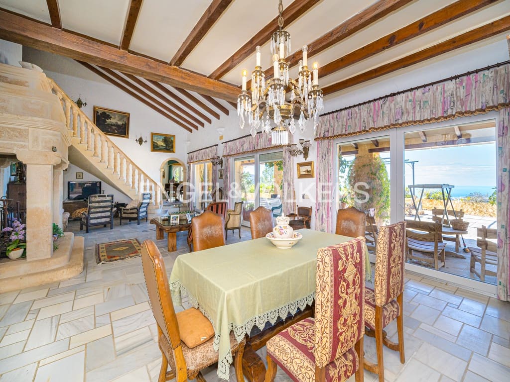 5 bedroom Villa for sale in Finestrat with pool garage - € 1,290,000 (Ref: 9064534)