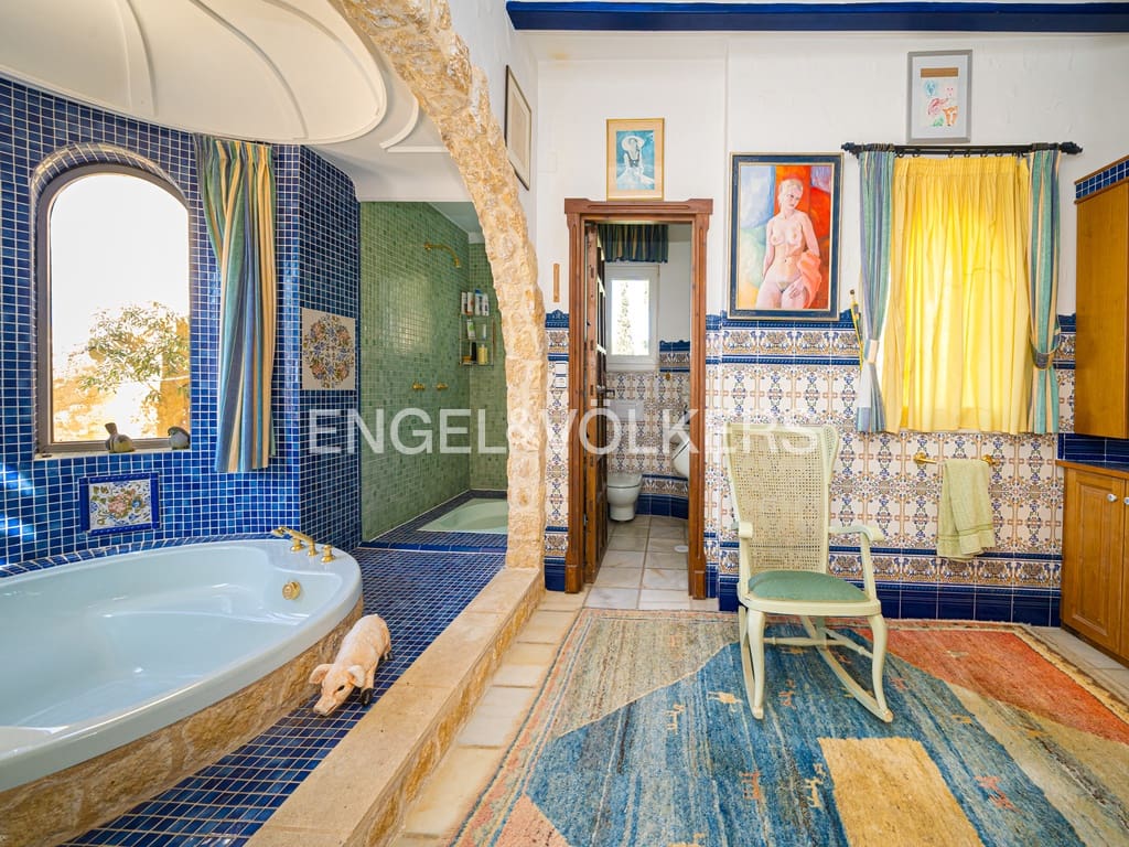 5 bedroom Villa for sale in Finestrat with pool garage - € 1,290,000 (Ref: 9064534)