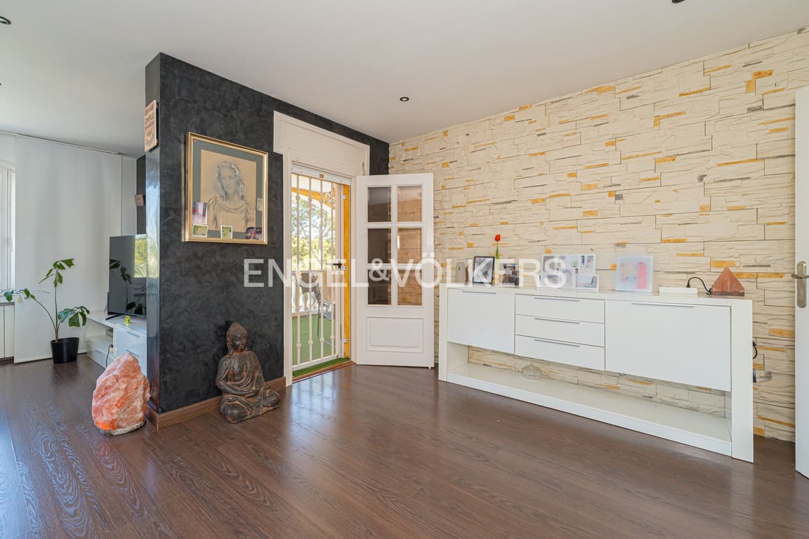 12 makuuhuone Huvila myytävänä paikassa Albir mukana uima-altaan 
autotalli - 1 250 000 € (Ref: 9076911)